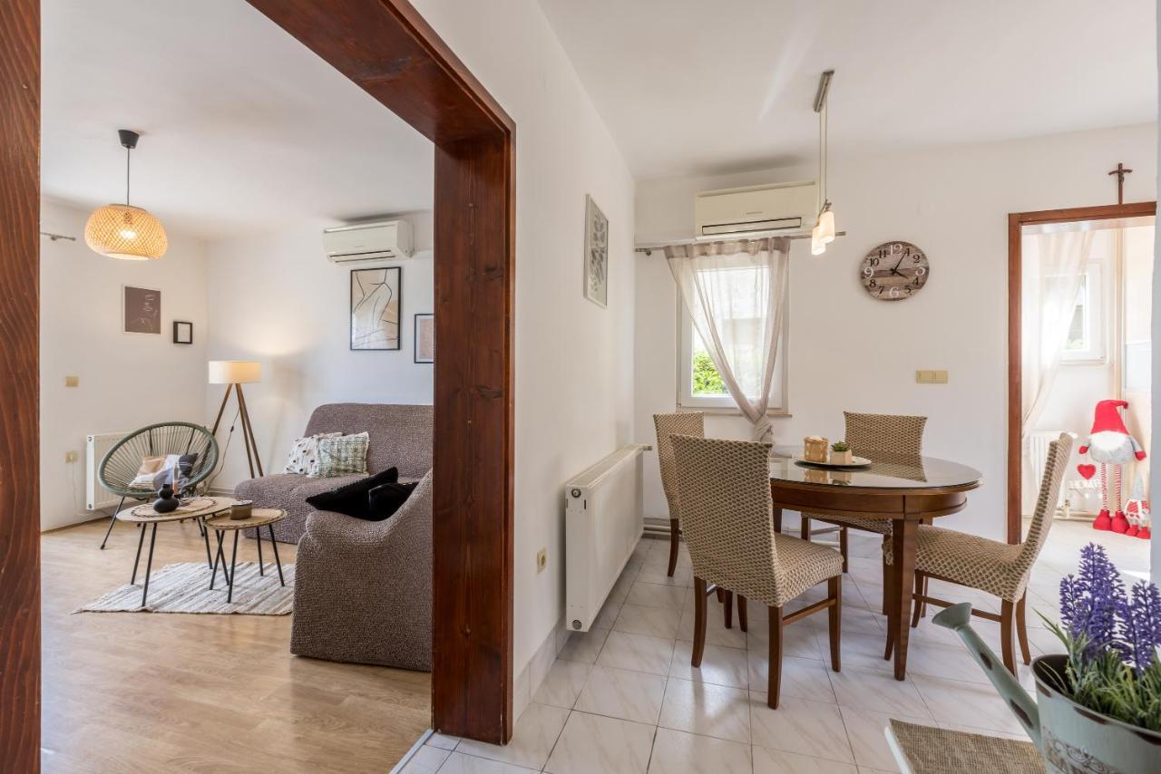 Citrus Accommodation Kastela Dış mekan fotoğraf